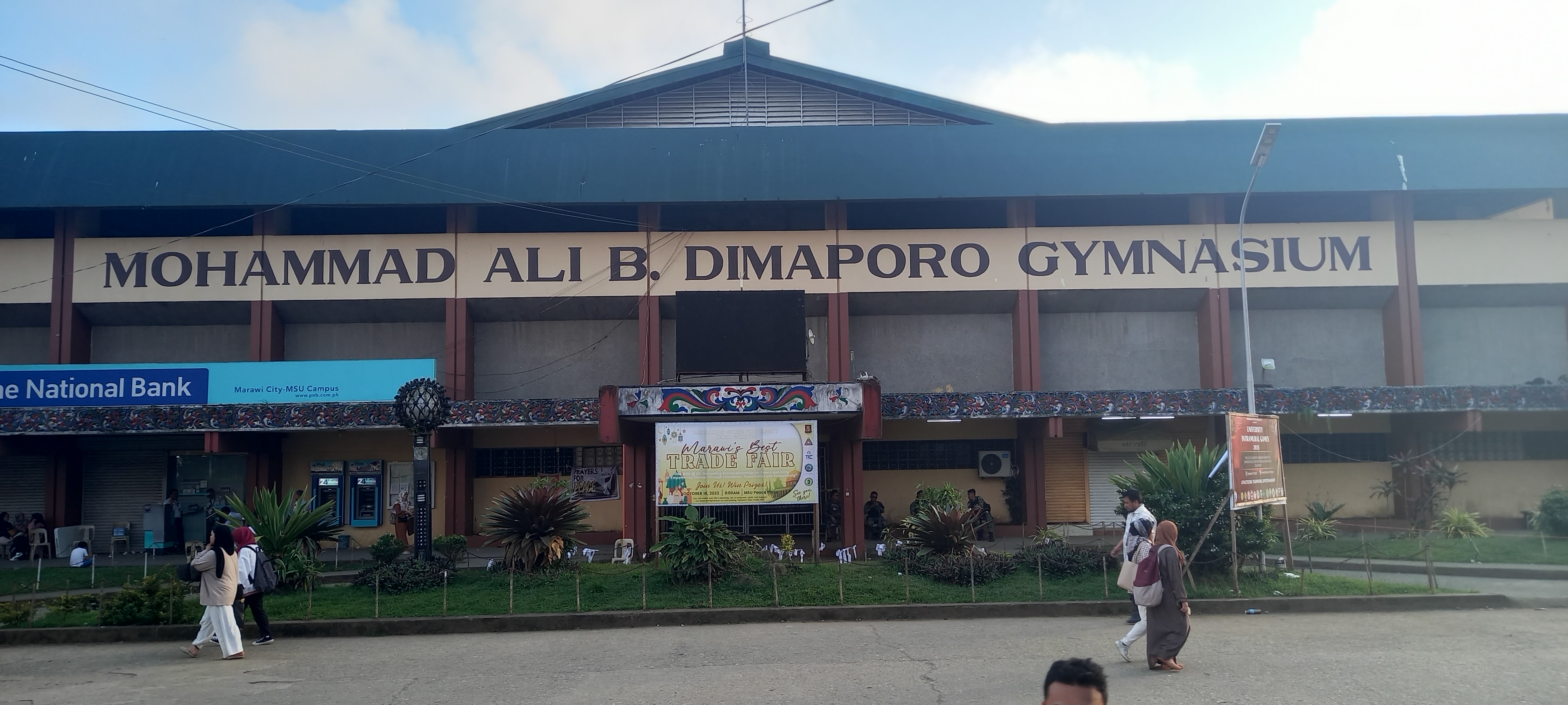 Dimaporo Gymnasium